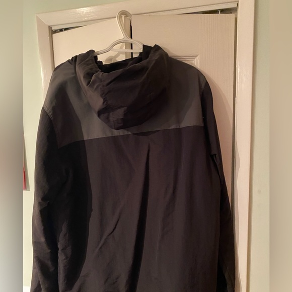 Jacket L - Picture 3 of 3